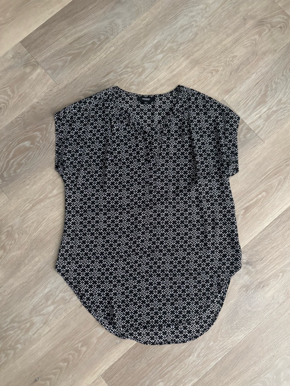 Black & White Short Sleeve Blouse